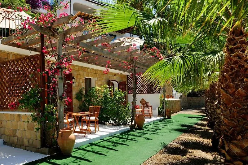 ****  Hotel Le Calette Garden & Bay Cefalu Italy